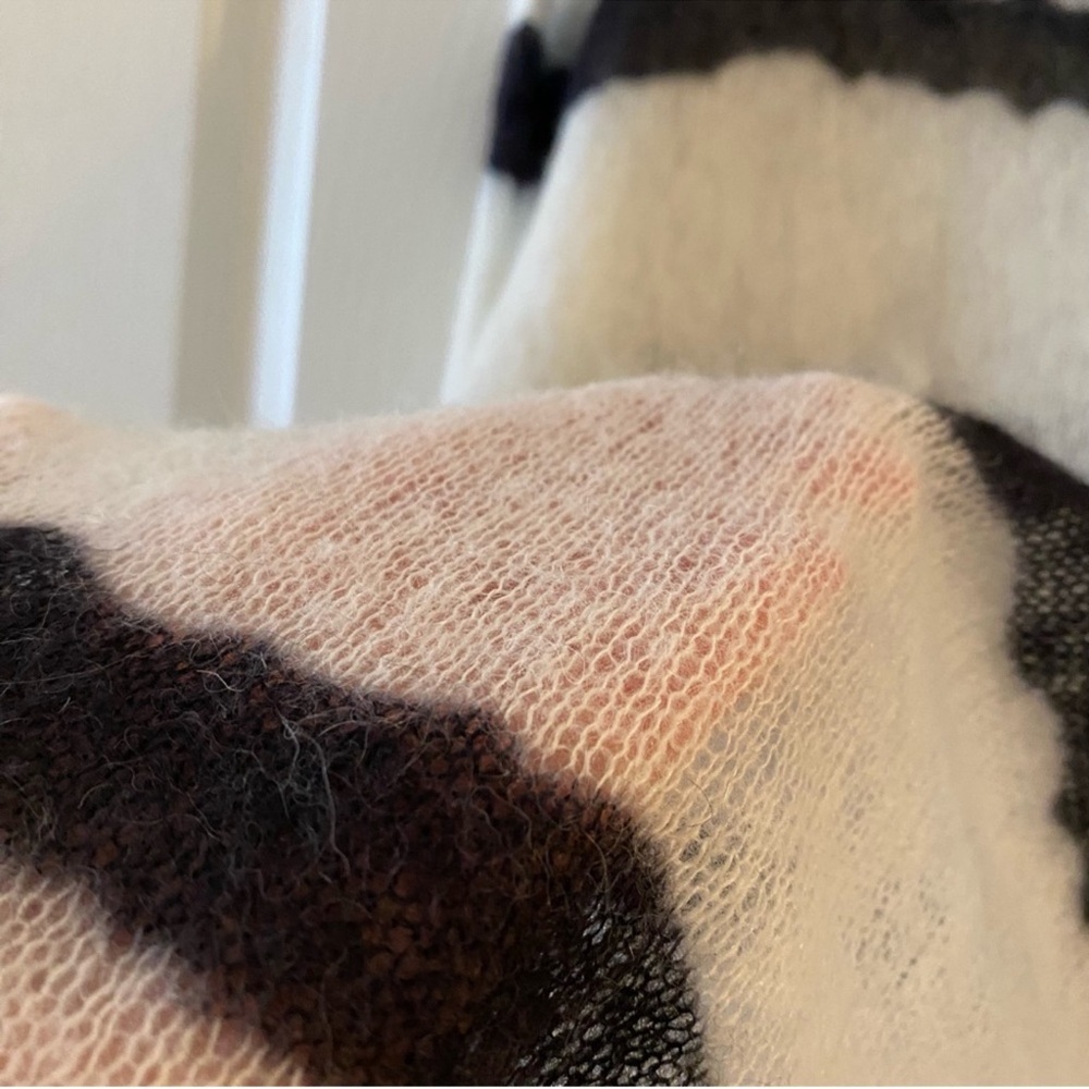 BANJO & MATILDA Australia Mohair-Blend Black & White Striped Sweater - M - Picture 9 of 13